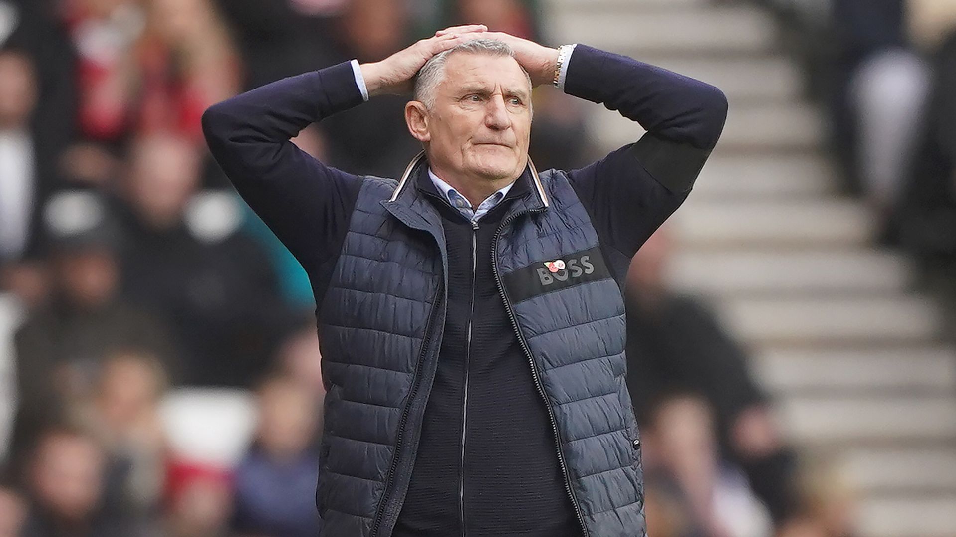 Sunderland sack head coach Mowbray