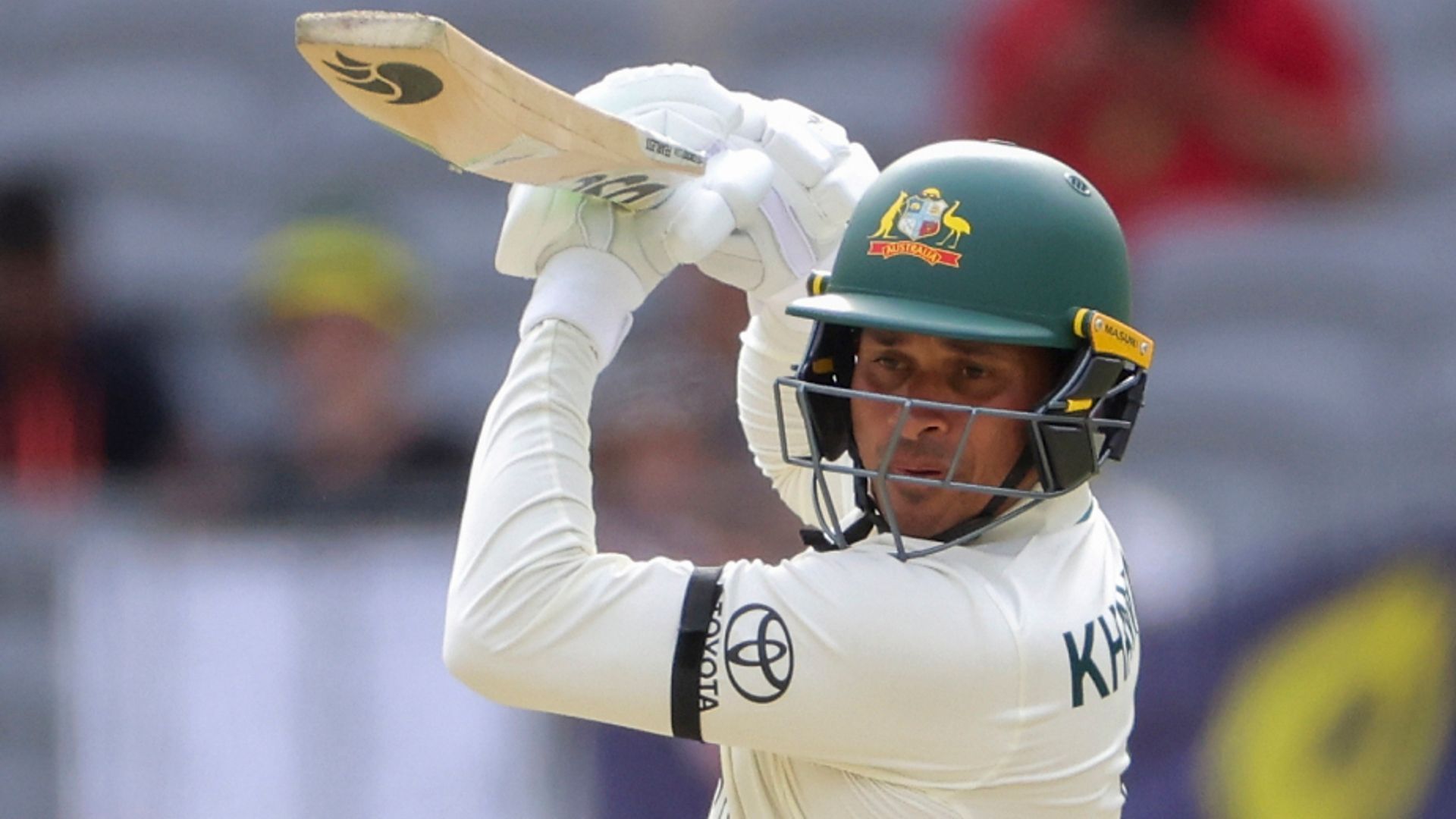 Khawaja charged by ICC for wearing black armband in Pakistan Test