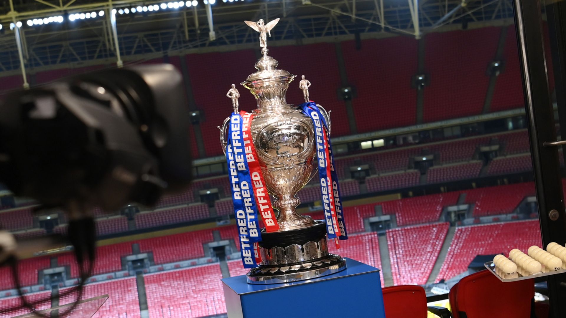 Leeds draw St Helens as Super League sides enter Challenge Cup