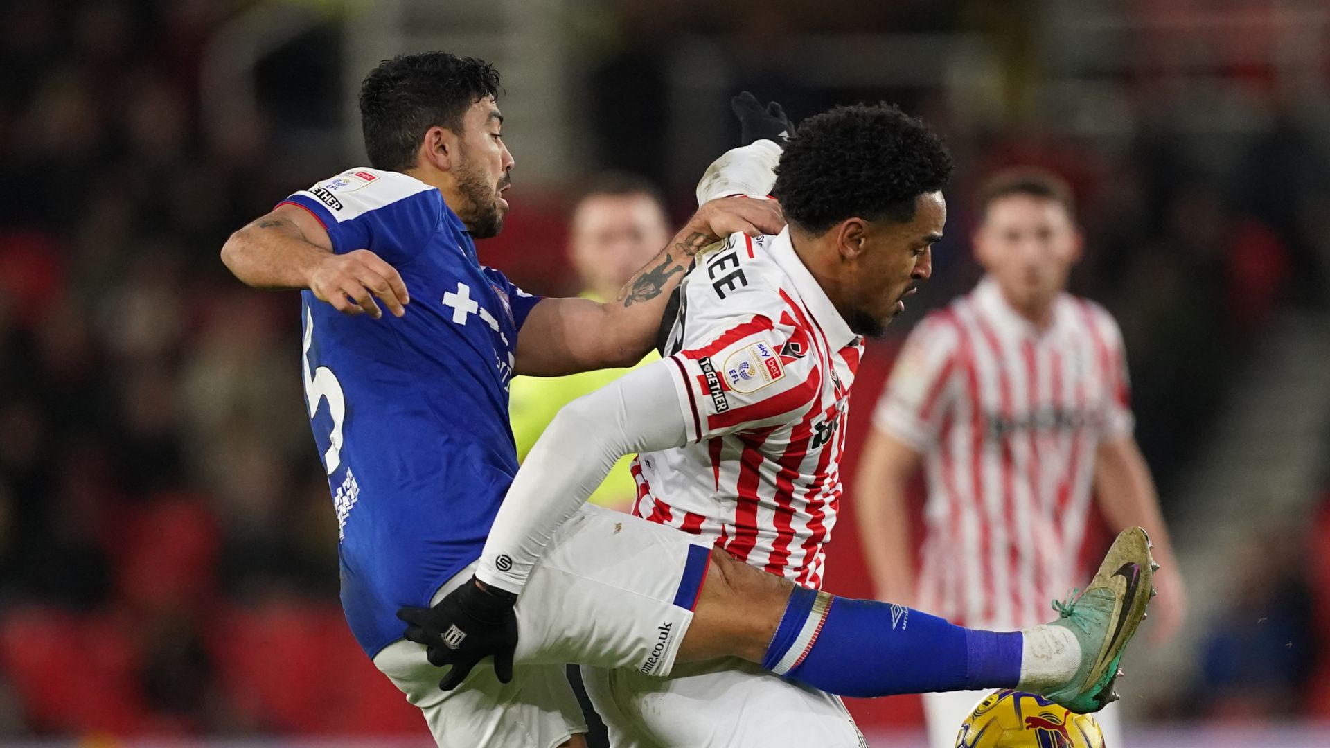 Ipswich frustrated by 10-player Stoke