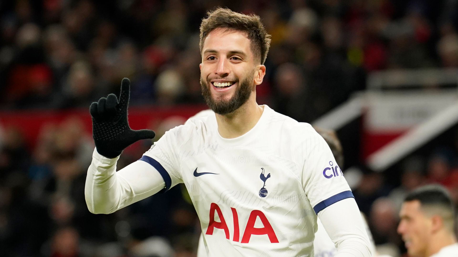 Spurs peg back Man Utd to draw as Ratcliffe watches on