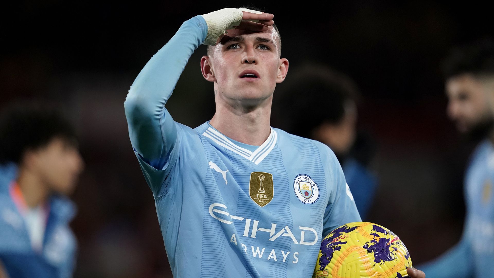 Foden: I want to play in the middle | Carra on England's 'conundrum'