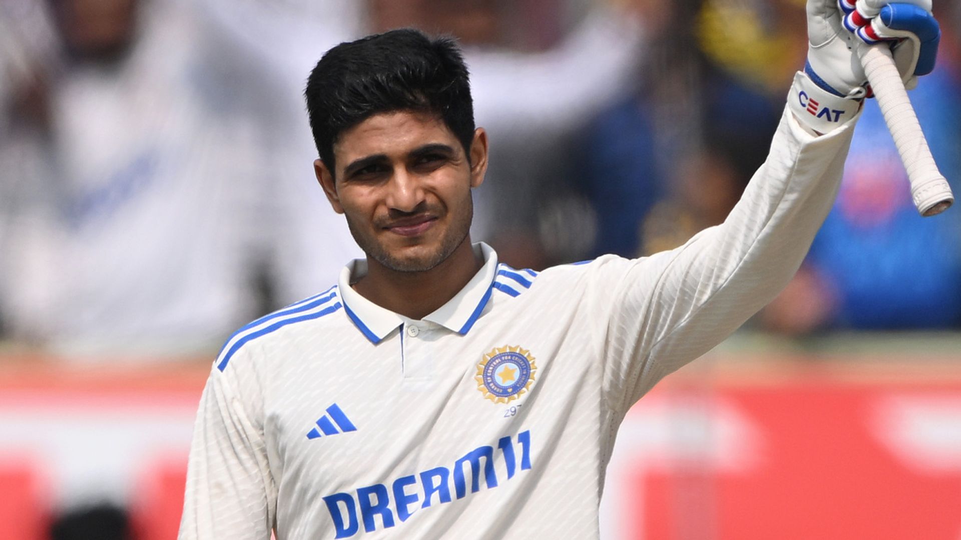 England make strong start to record chase as Gill century inspires India