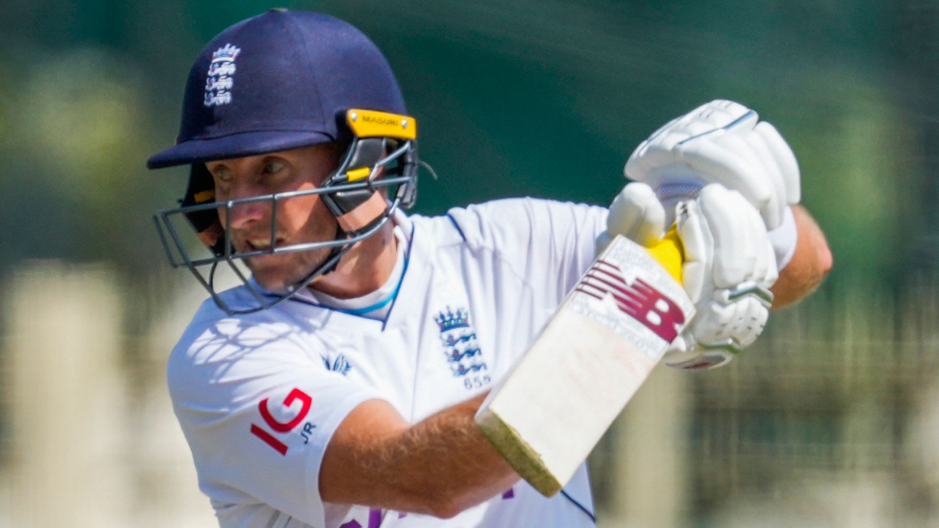Root rises up Test batting and all-rounder rankings