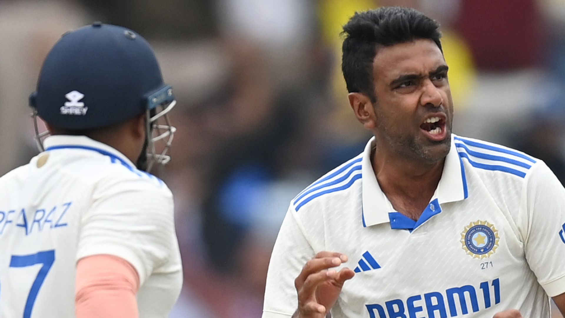 England batting collapse has India eyeing series victory