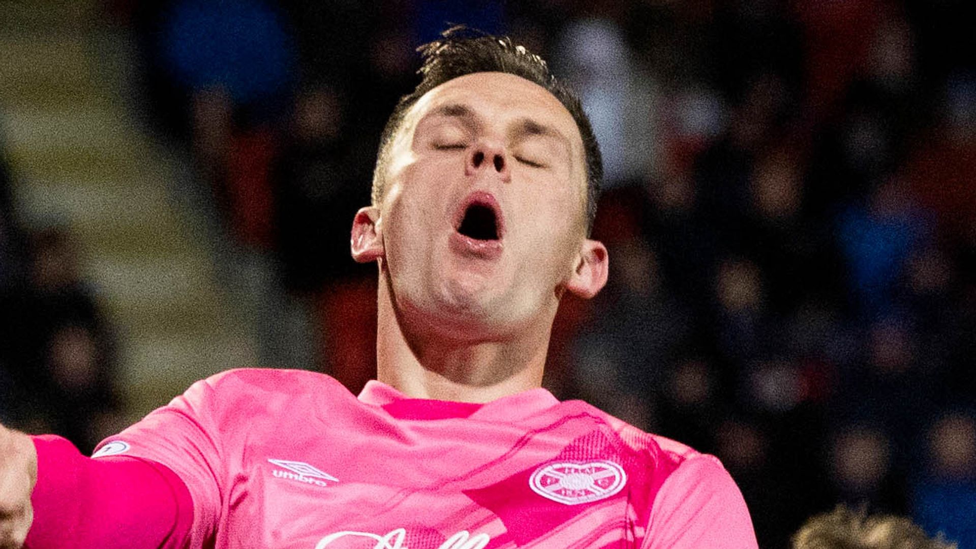 Shankland strikes again as Hearts win at St Johnstone