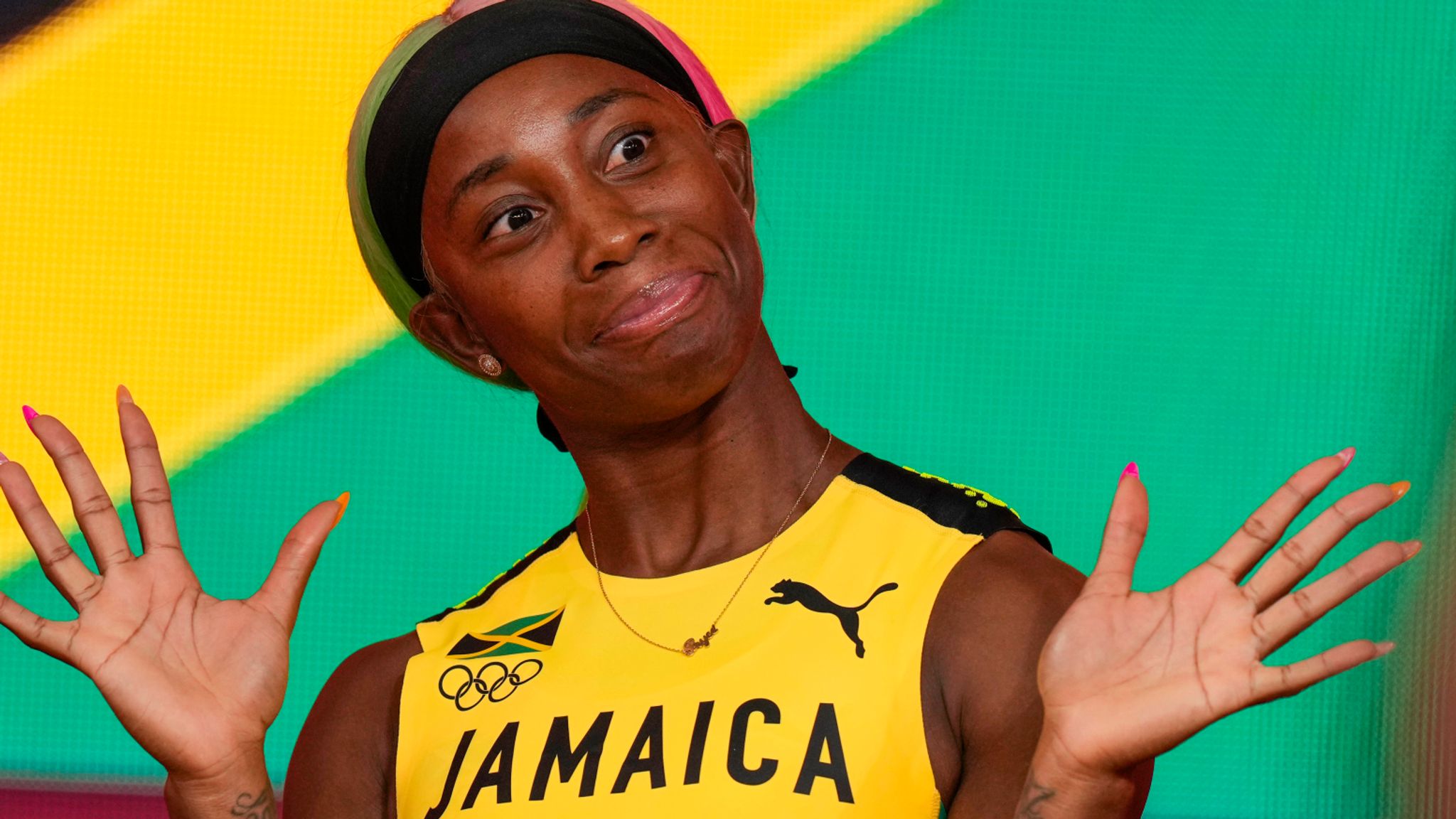 Acka エーシーケーエー アメスリフリンジトップス　sheller hyeon Shelly-Ann Fraser-Pryce shows-off her fiery orange hairand it's