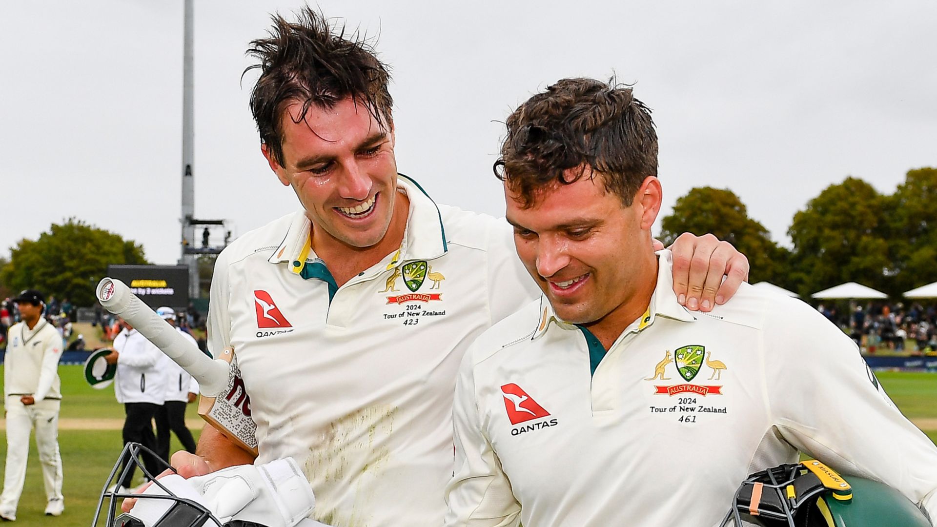 Carey stars as Australia beat New Zealand in tense second Test
