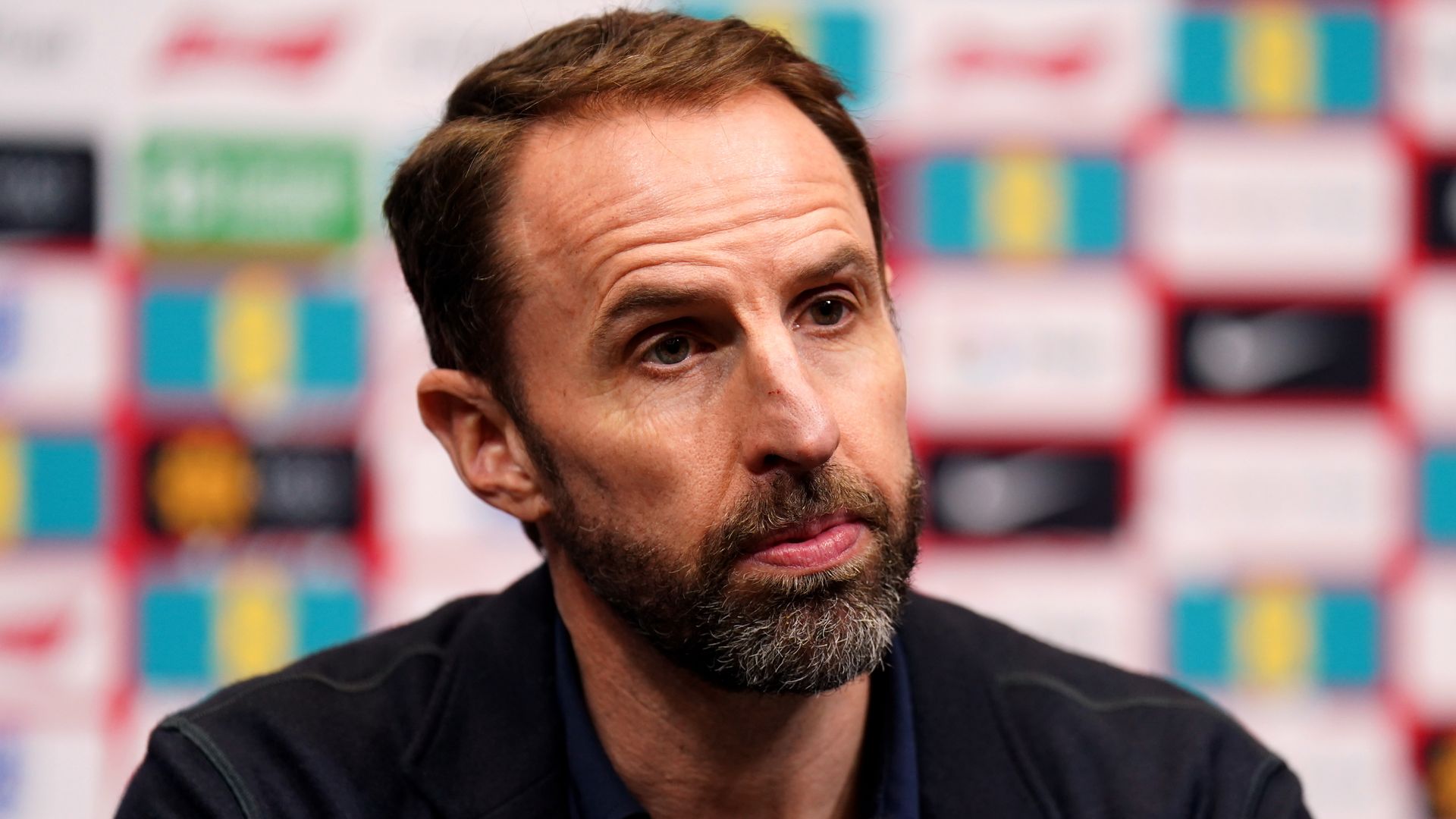 Southgate: I won't speak to clubs about jobs before Euros
