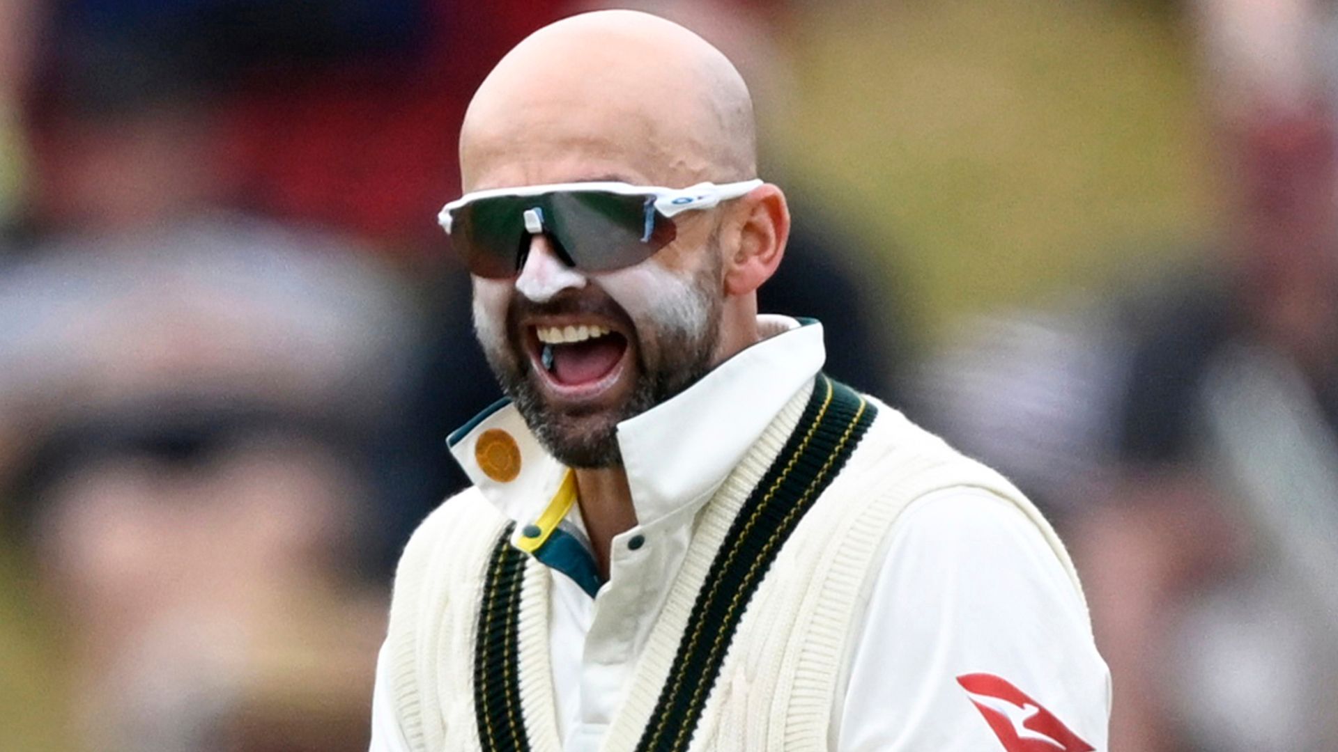 Lyon takes 10-wicket match haul as Australia thrash New Zealand
