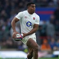 England wing Immanuel Feyi-Waboso has been ruled out of their Six Nations trip to France due to concussion 