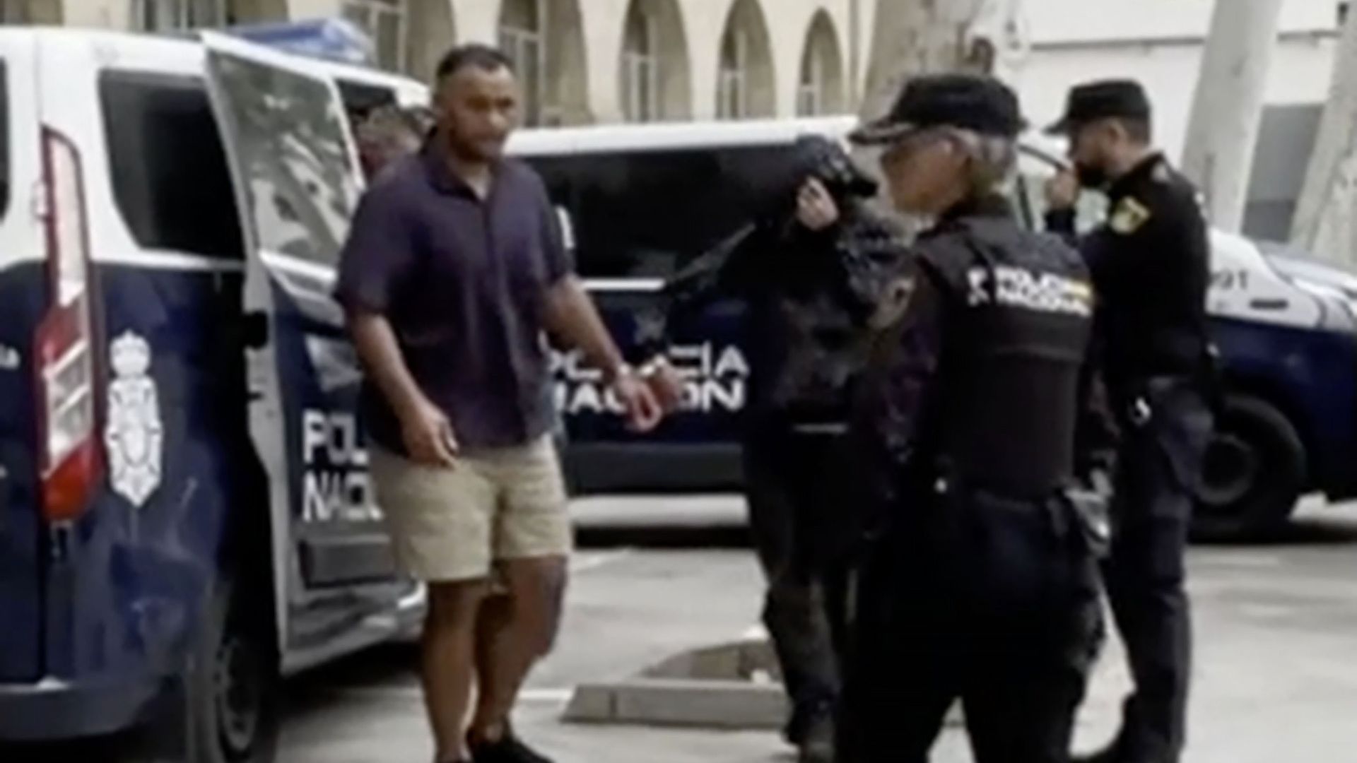 Images emerge of Vunipola's arrest in Mallorca