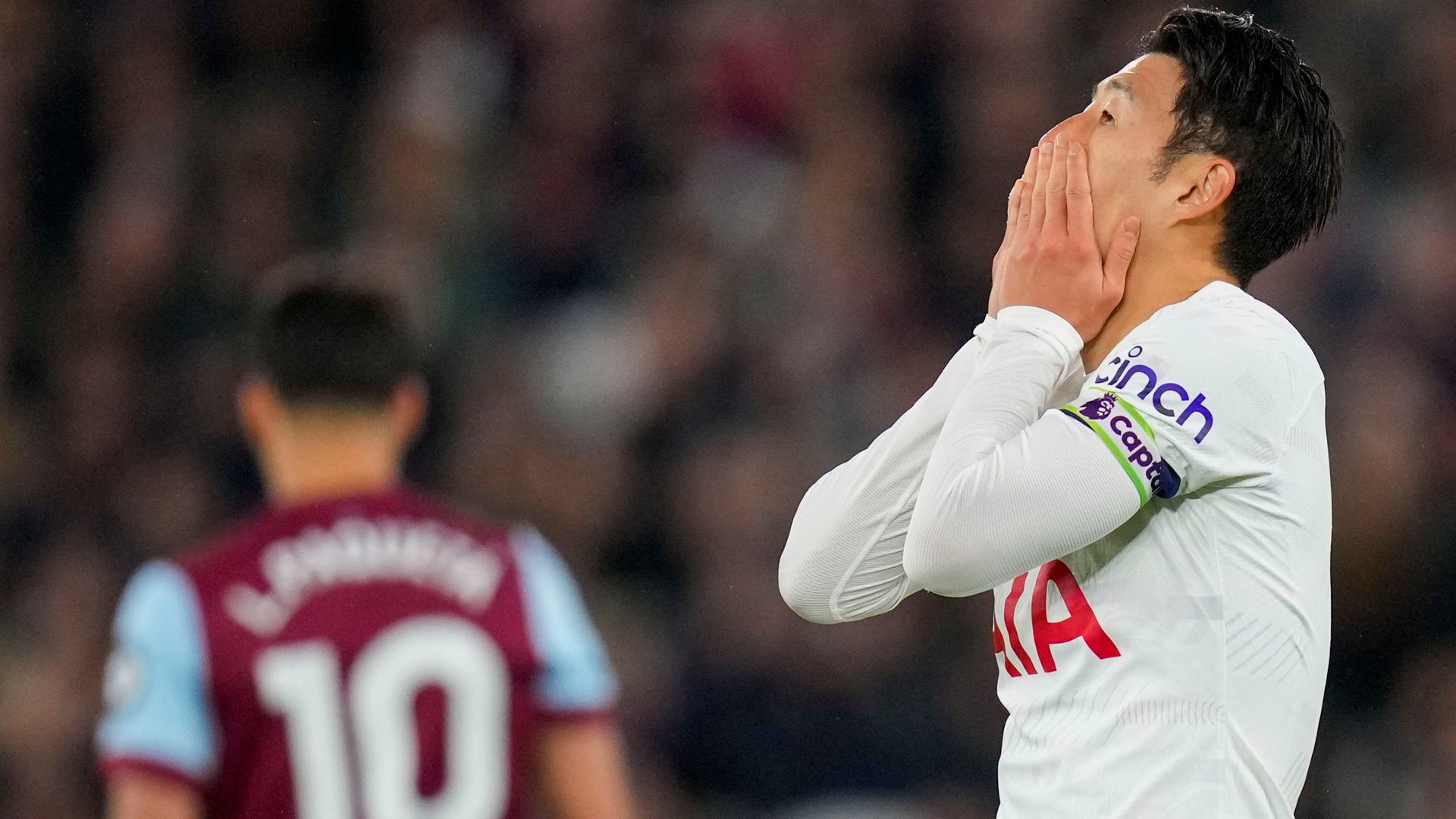 Spurs held by West Ham in enthralling London derby