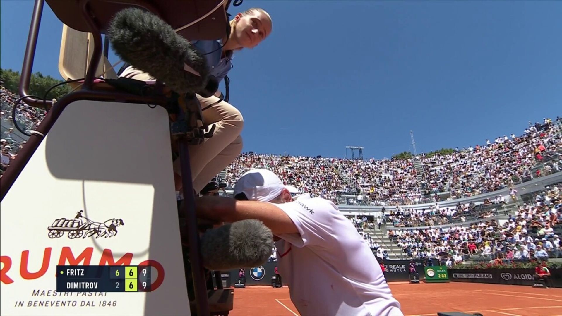 'Please don't do that!' | Dimitrov begs umpire on crucial point