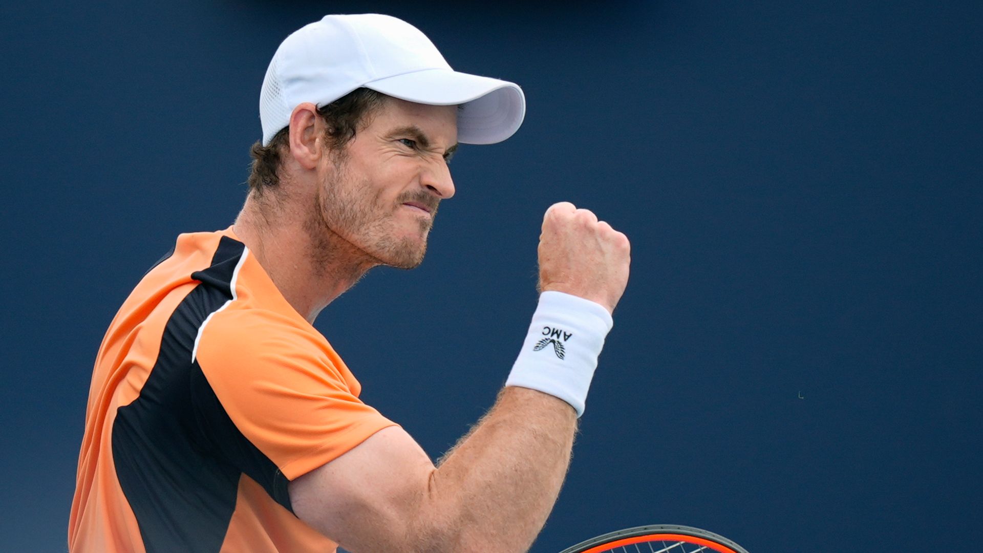 Murray returns to action with victory on 37th birthday