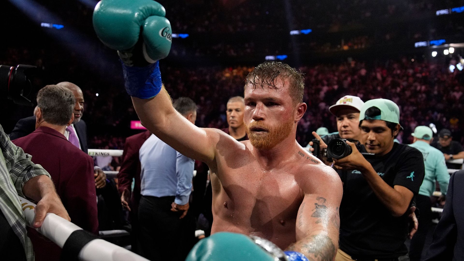 Canelo open to Eubank Jr clash: 'I want to fight in UK'