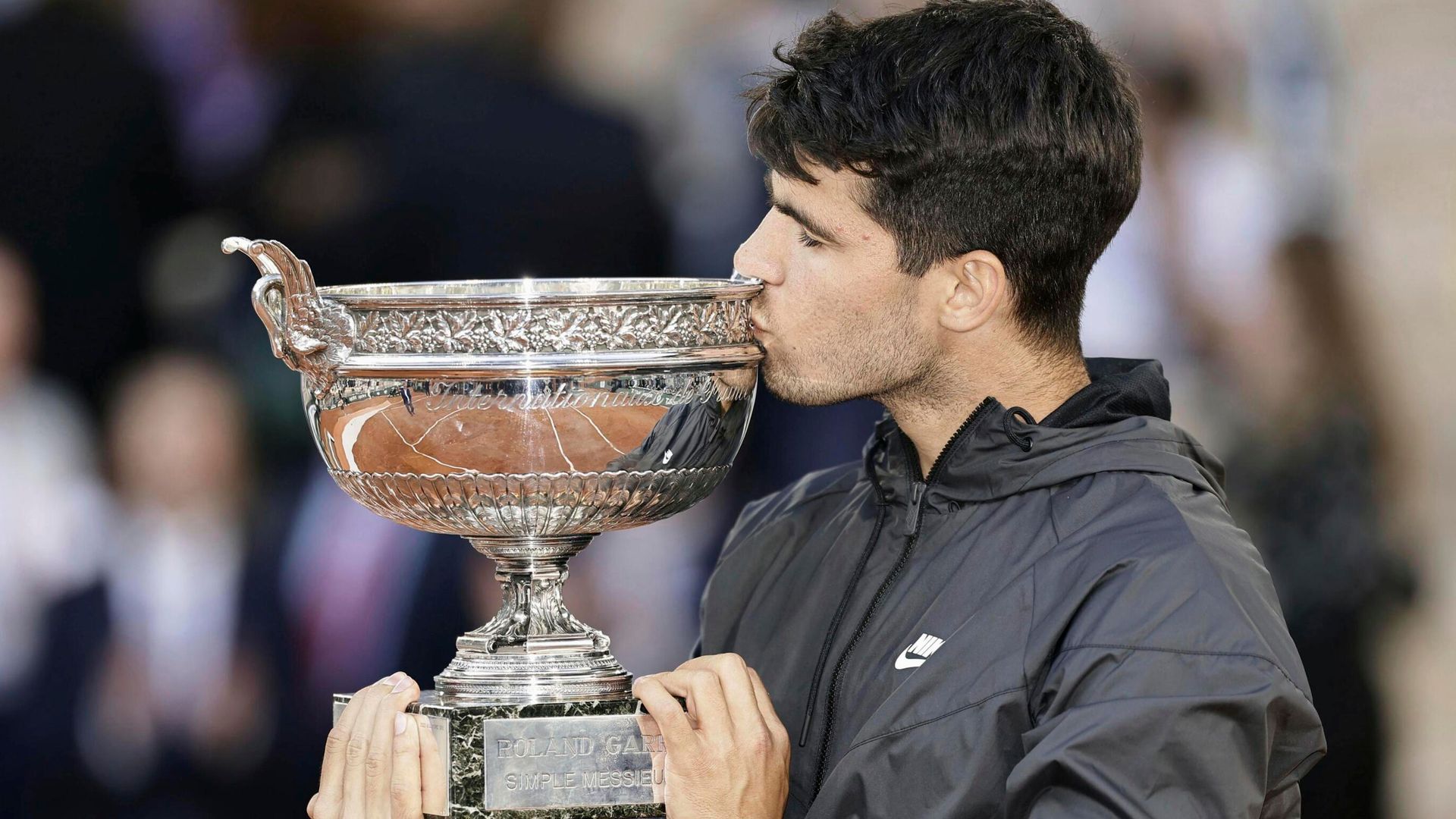 Carlos Alcaraz: The crowning of a new 'King of Clay' at the French Open