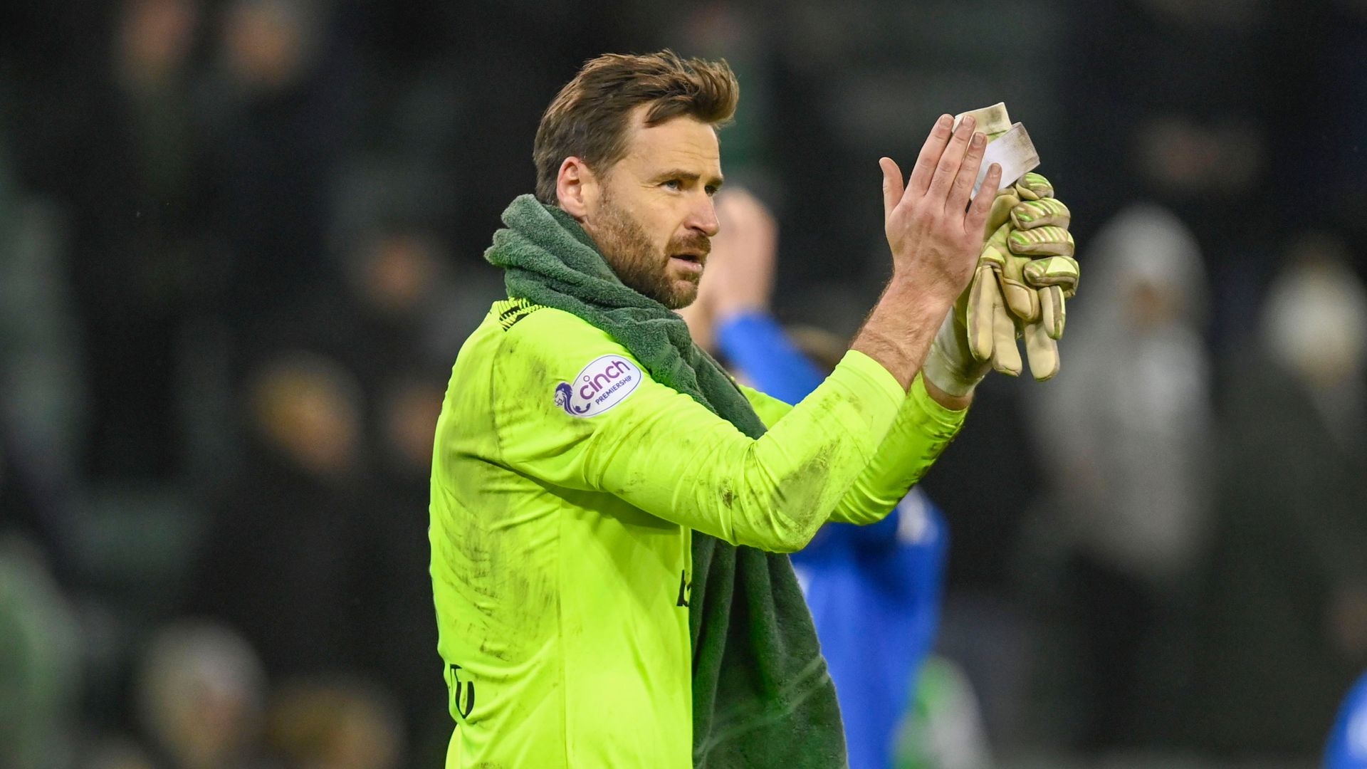 Marshall retires from football to take up new role at Hibs