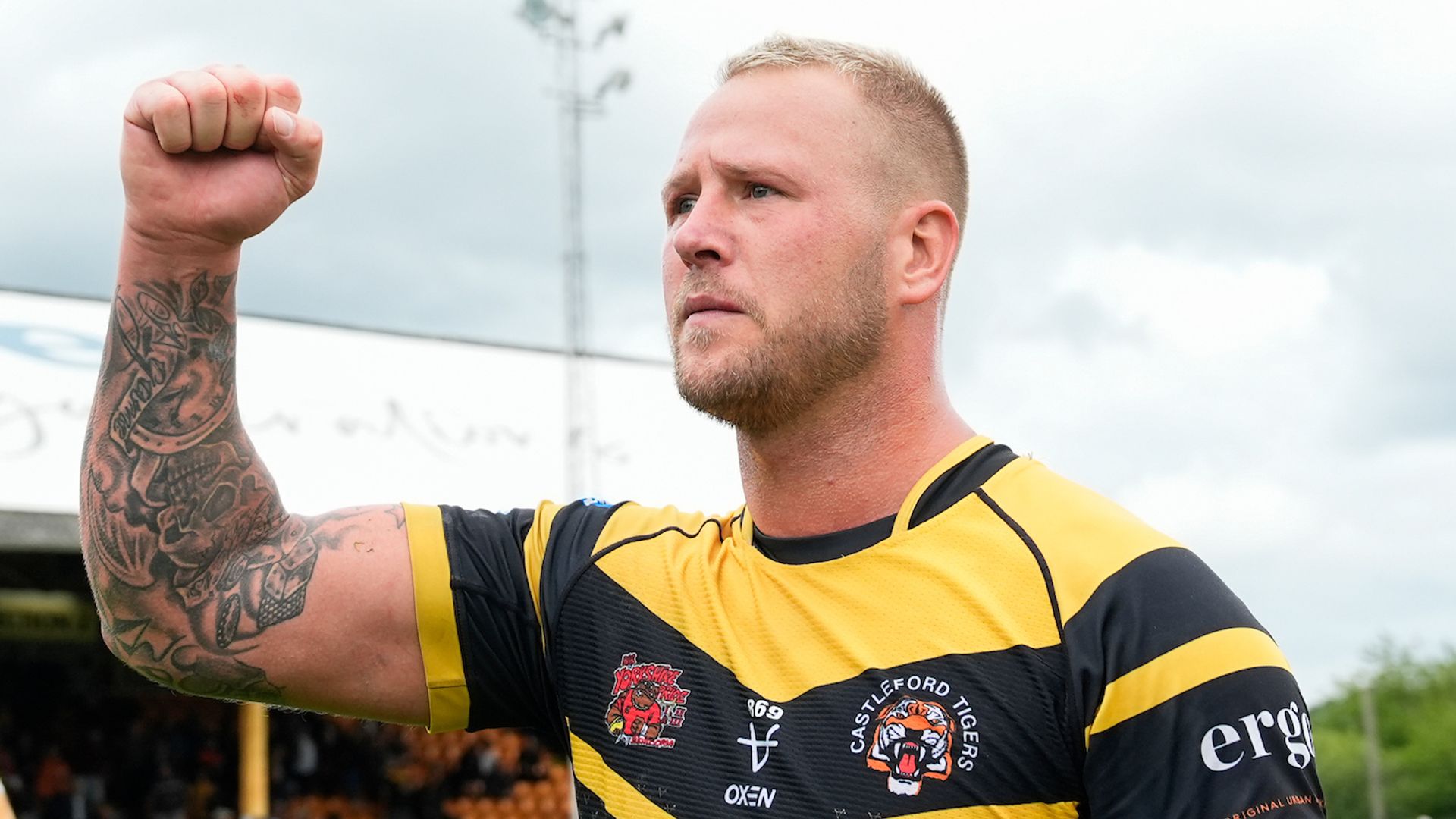 Castleford hold off Catalans rally to secure Super League victory