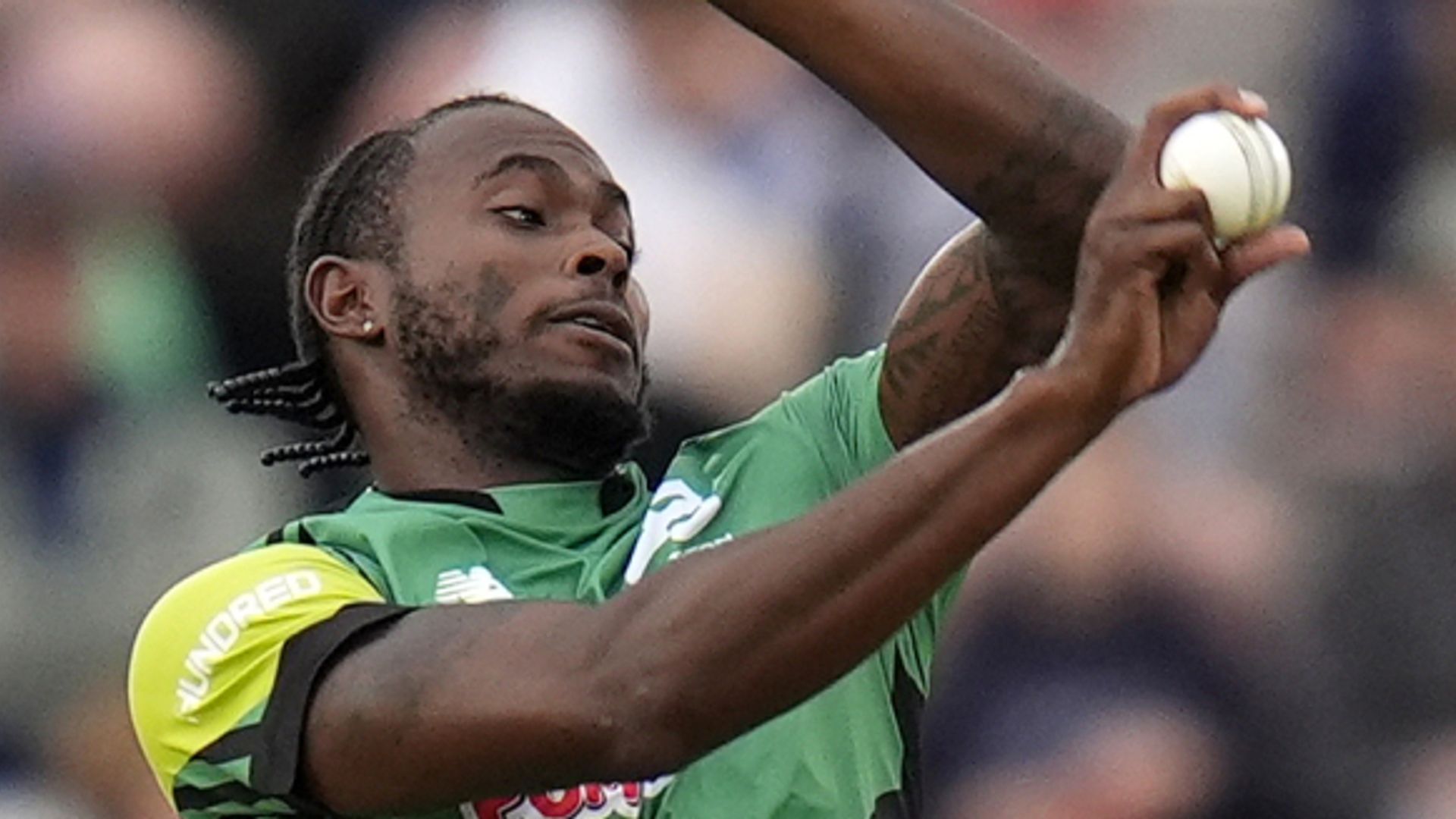 Archer takes wicket on Hundred debut as Brave breeze past Spirit