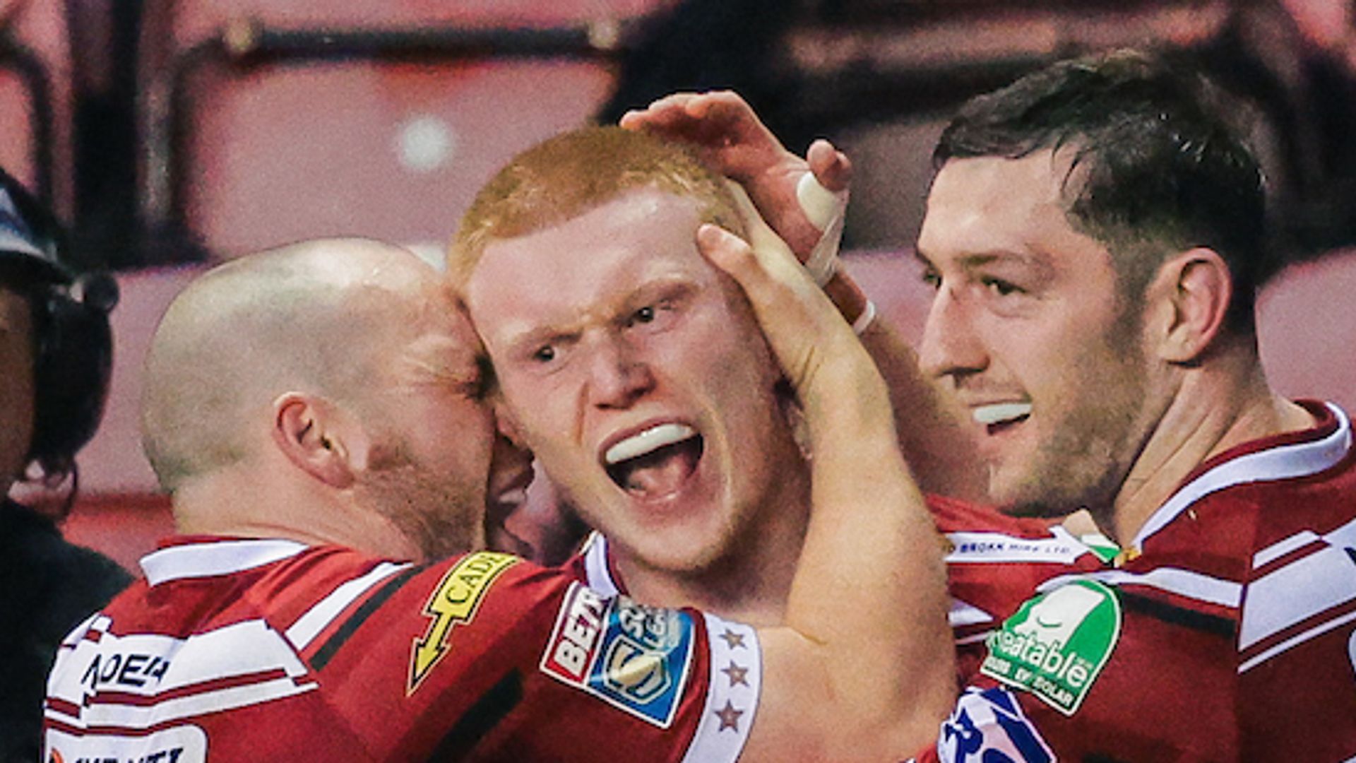 Eckersley effort earns Wigan dramatic victory over rivals Saints