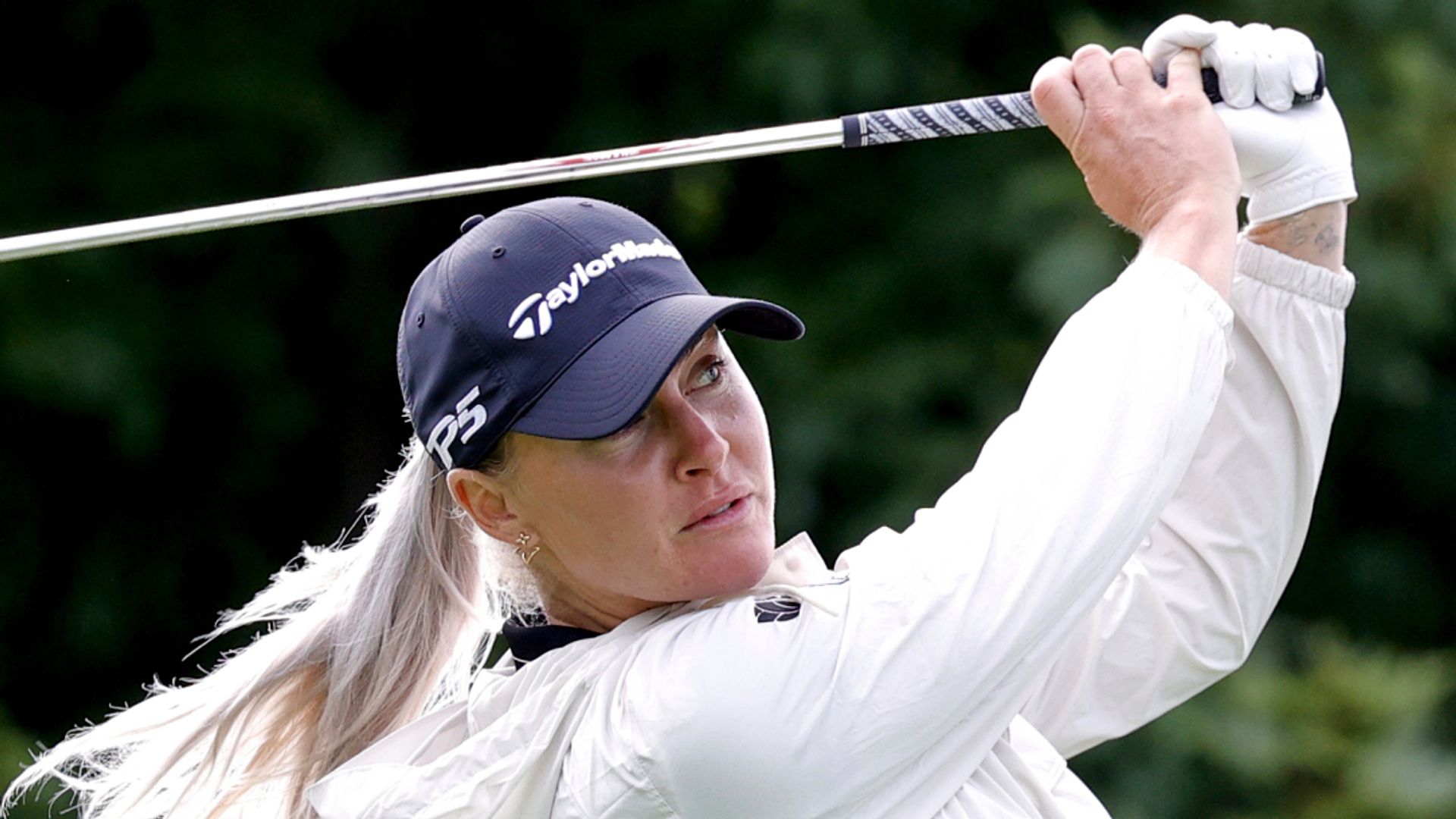 Hull chases leaders Khang and Lee at Women's Scottish Open