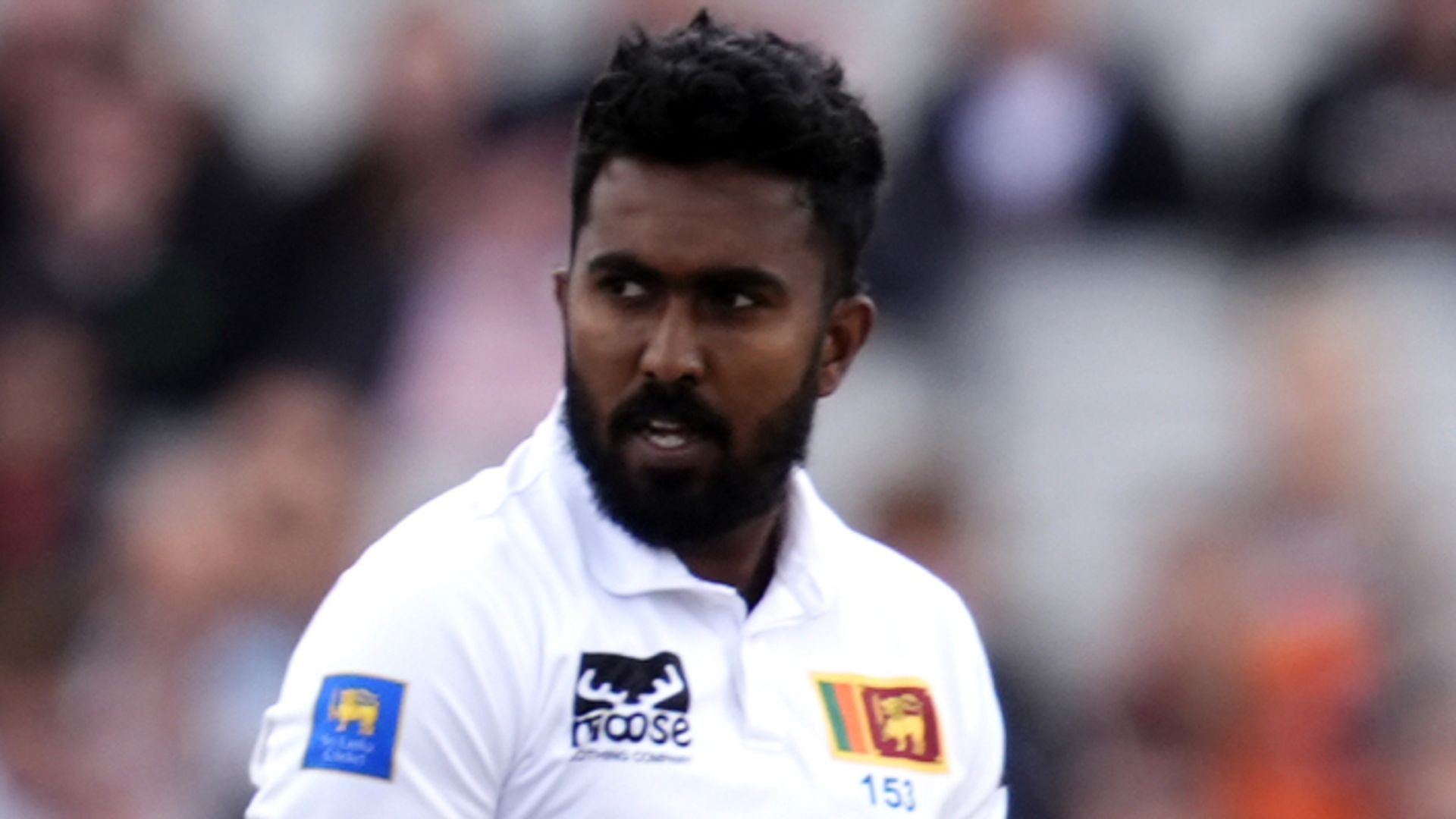 Shambolic morning for Sri Lanka the momentum-turner?