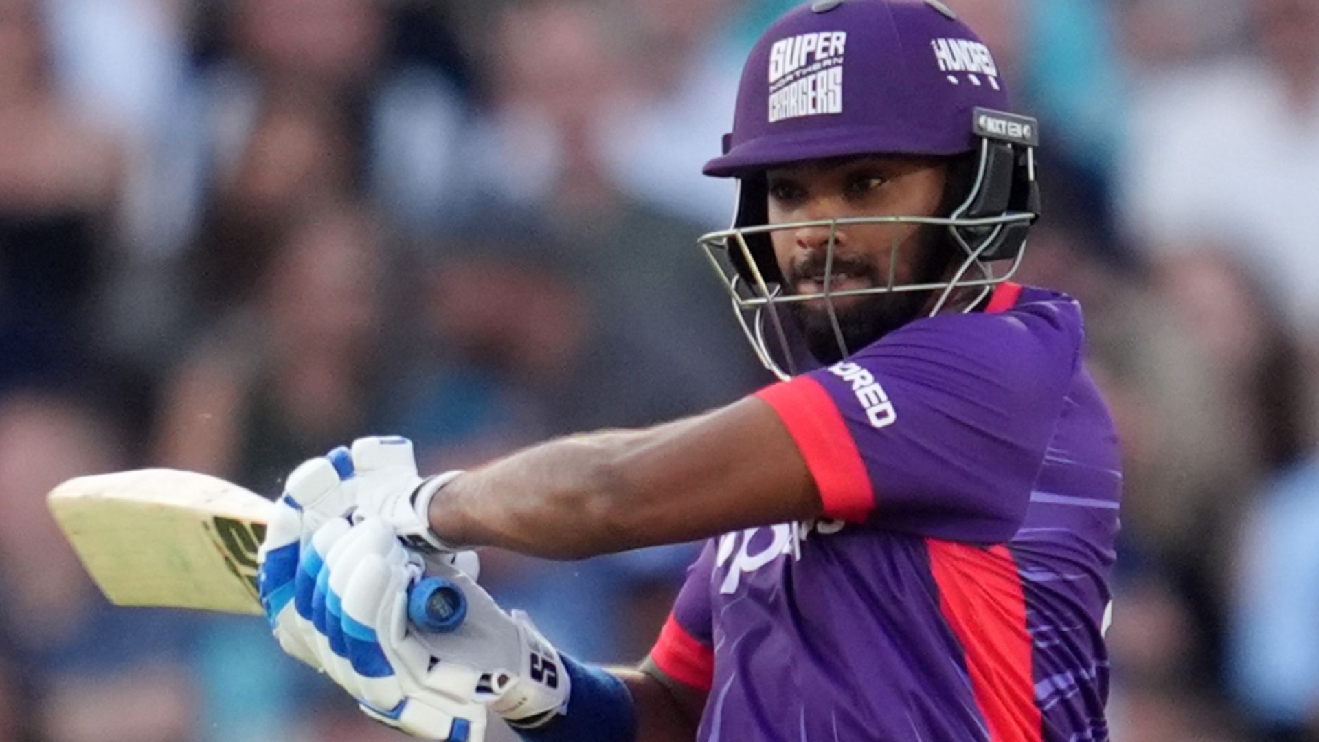 Pooran knock helps Superchargers end Invincibles' unbeaten start