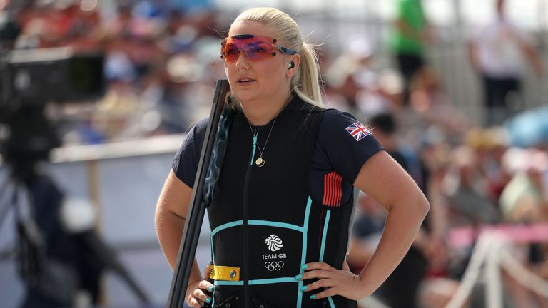 Britain's Amber Rutter was forced to settle for a silver medal in a thrilling finish to the women's skeet event, which ended in a controversial sudden-death shoot-off