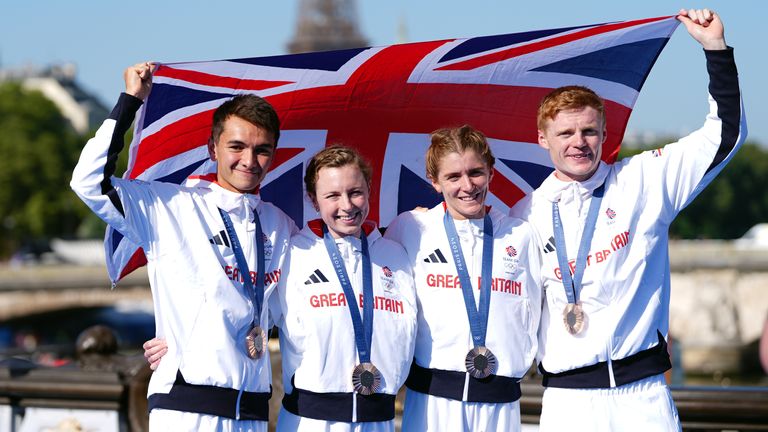 Great Britain's Alex Yee, Georgia Taylor-Brown, Samuel Dickinson and Beth Potter