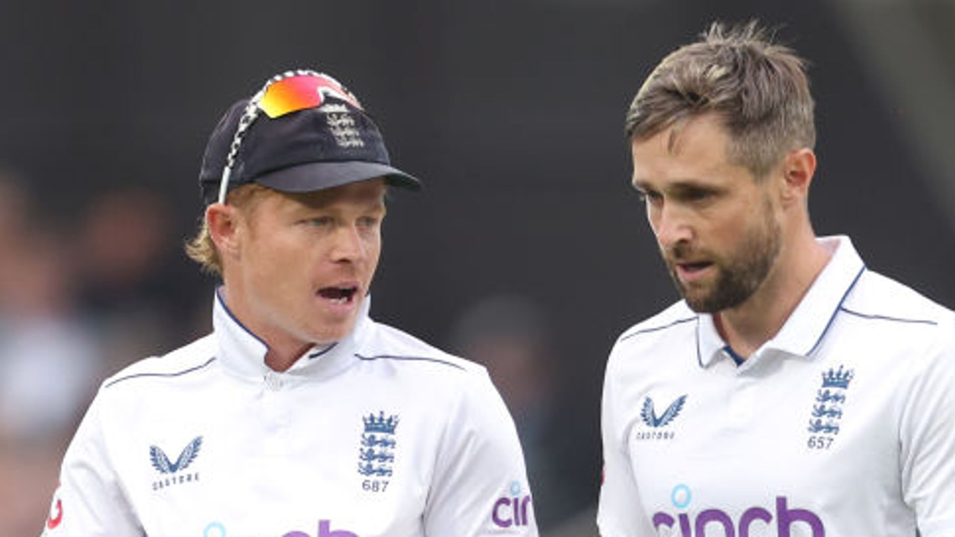 England put under pressure against resurgent Sri Lanka