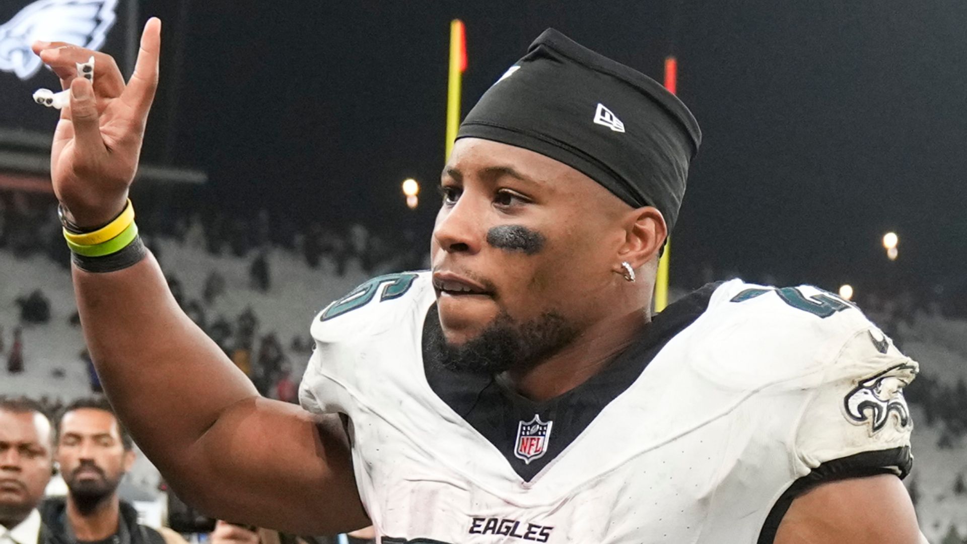 Barkley hat-trick on debut helps Eagles edge Packers as Love injured