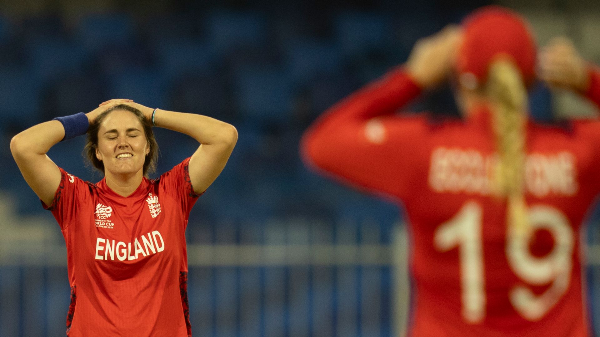 England restricting South Africa in Women's T20 World Cup LIVE!