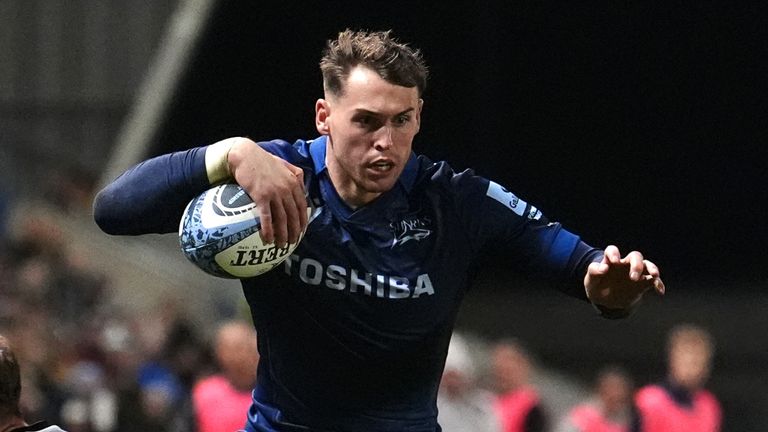 Impressive wing Tom Roebuck scored two tries as Sale Sharks comfortably beat Newcastle Falcons in Friday's Premiership