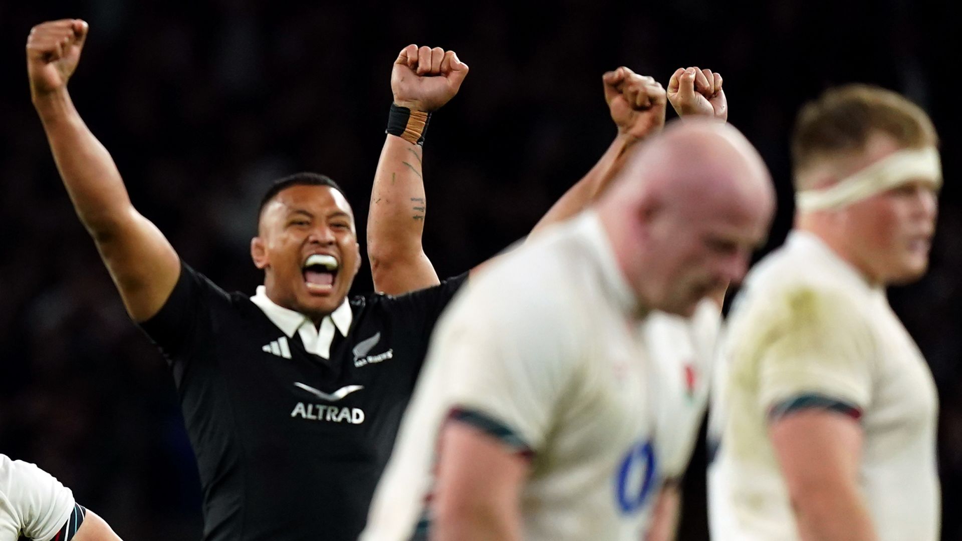 Late drama as All Blacks edge England in thriller