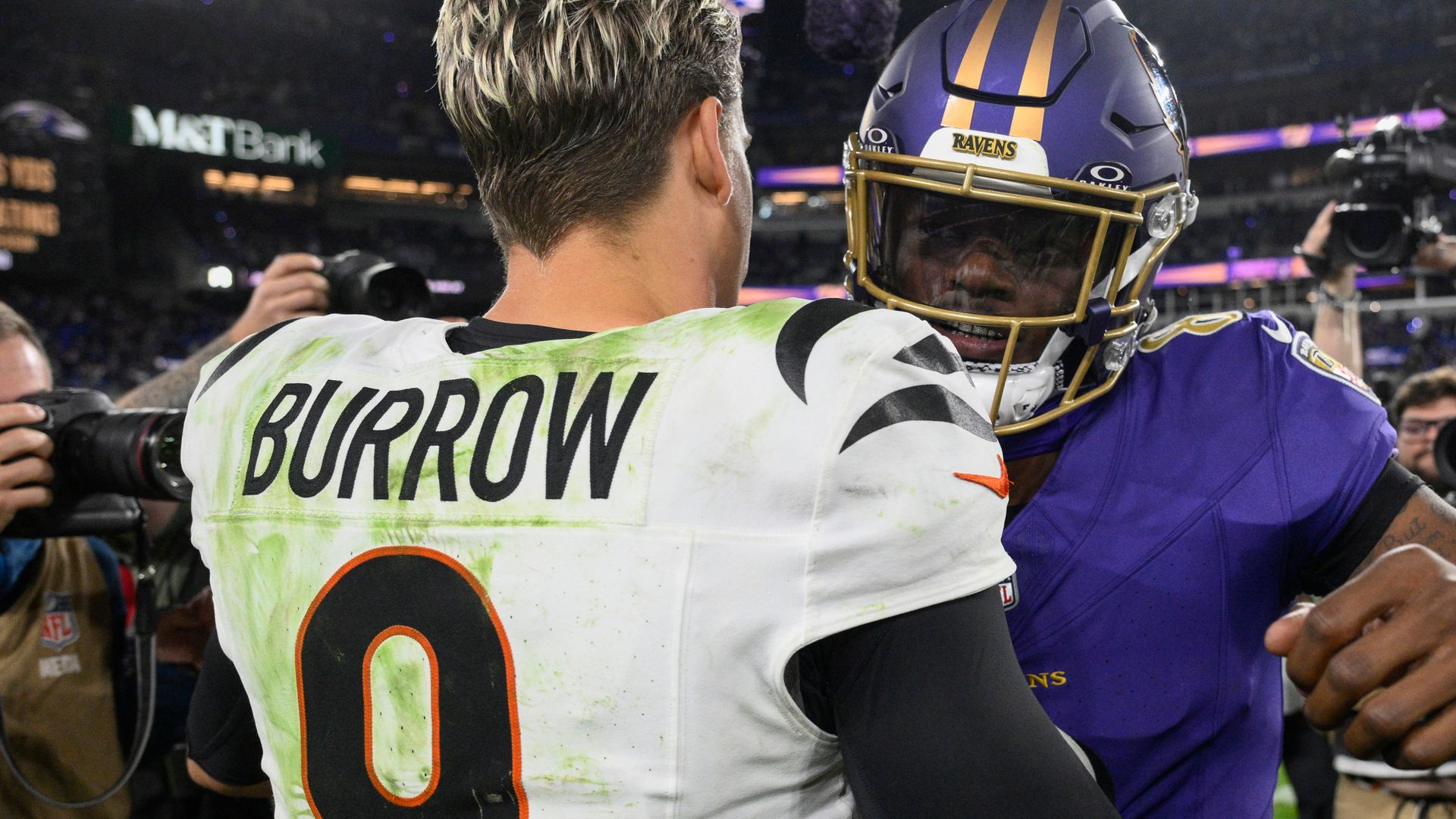 Jackson stars with four TDs as Ravens deny Bengals in thriller