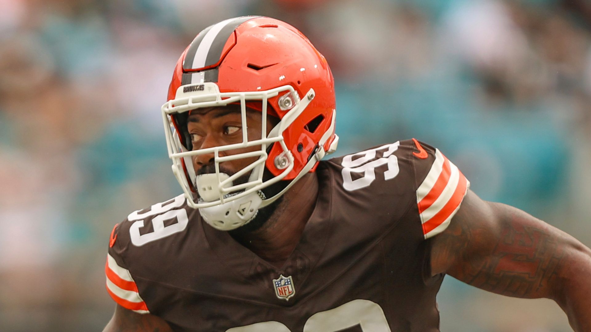 Lions strengthen Super Bowl hopes with Smith trade before NFL deadline