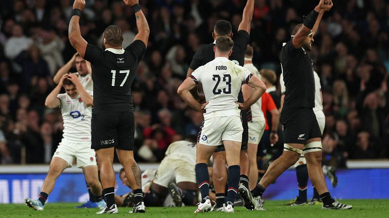 England miss another opportunity to defeat All Blacks 