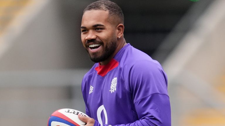 Ollie Lawrence switches to outside centre for Saturday's game with Australia