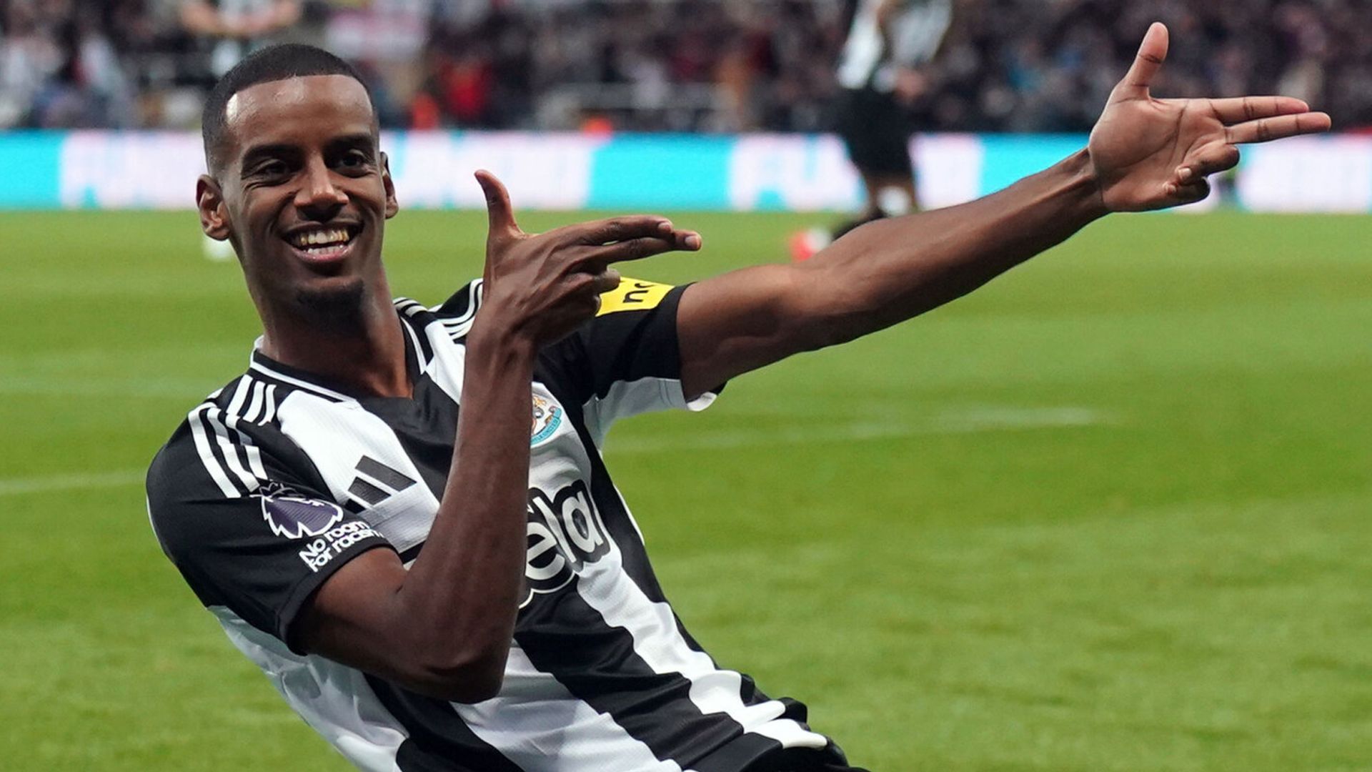 Newcastle ease past Leicester to end winless run