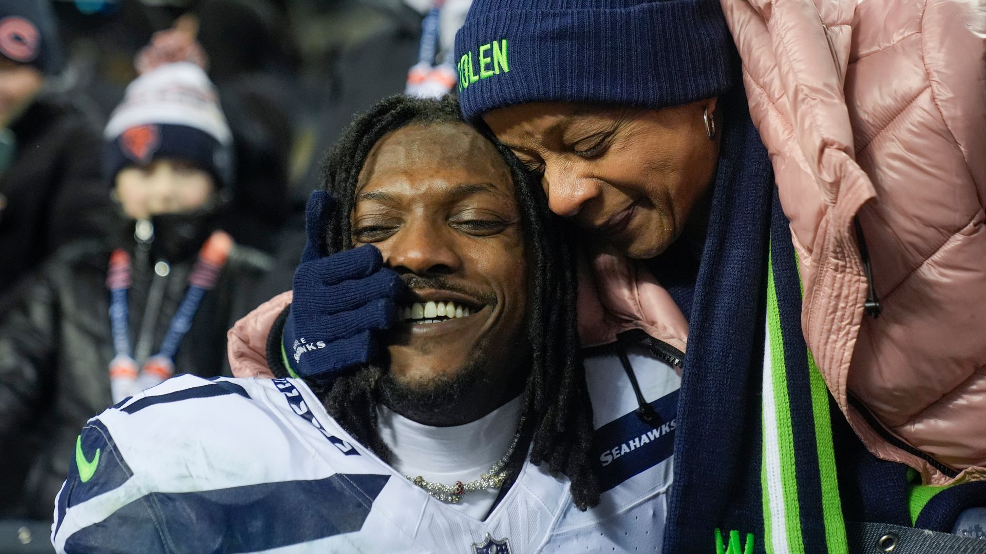 Seahawks keep NFL playoff hopes alive with win over Bears