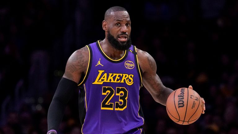 LeBron James surpasses Michael Jordan's NBA record for 30-point games reaching 563 | Basketball News | Sky Sports