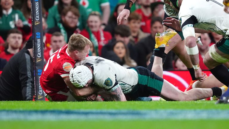 Wales Full-Back Blair Murray somehow denied Mack Hansen try in the second half