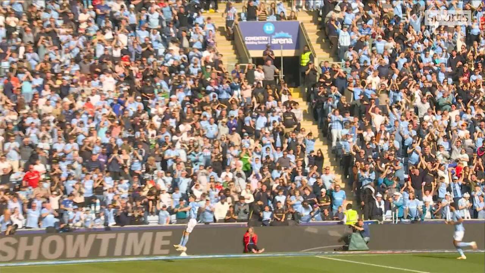 Victor Torp extends Coventry lead with clinical finish