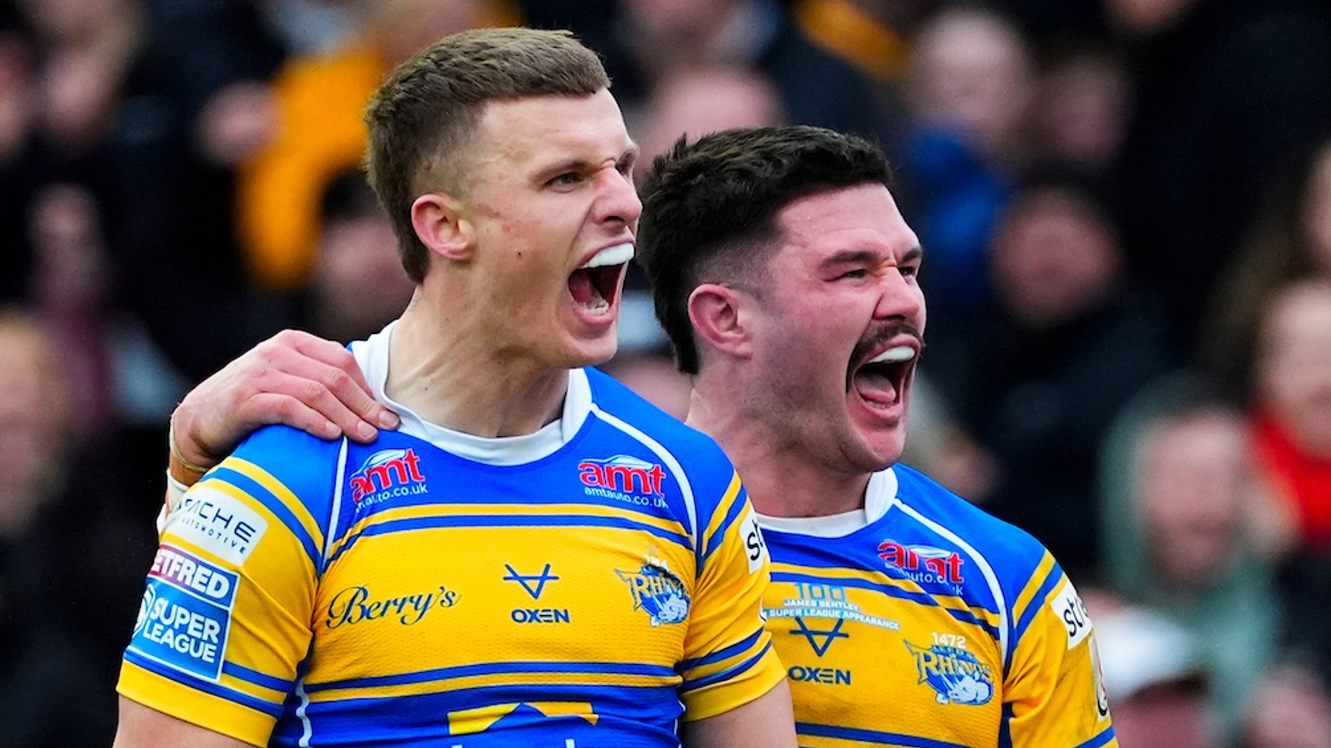Leeds thump Castleford for back-to-back Super League wins