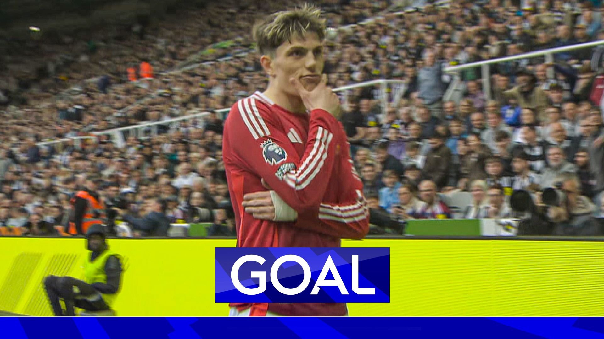 'A STORMING run!' - Garnacho brings Man Utd level after devastating counter!