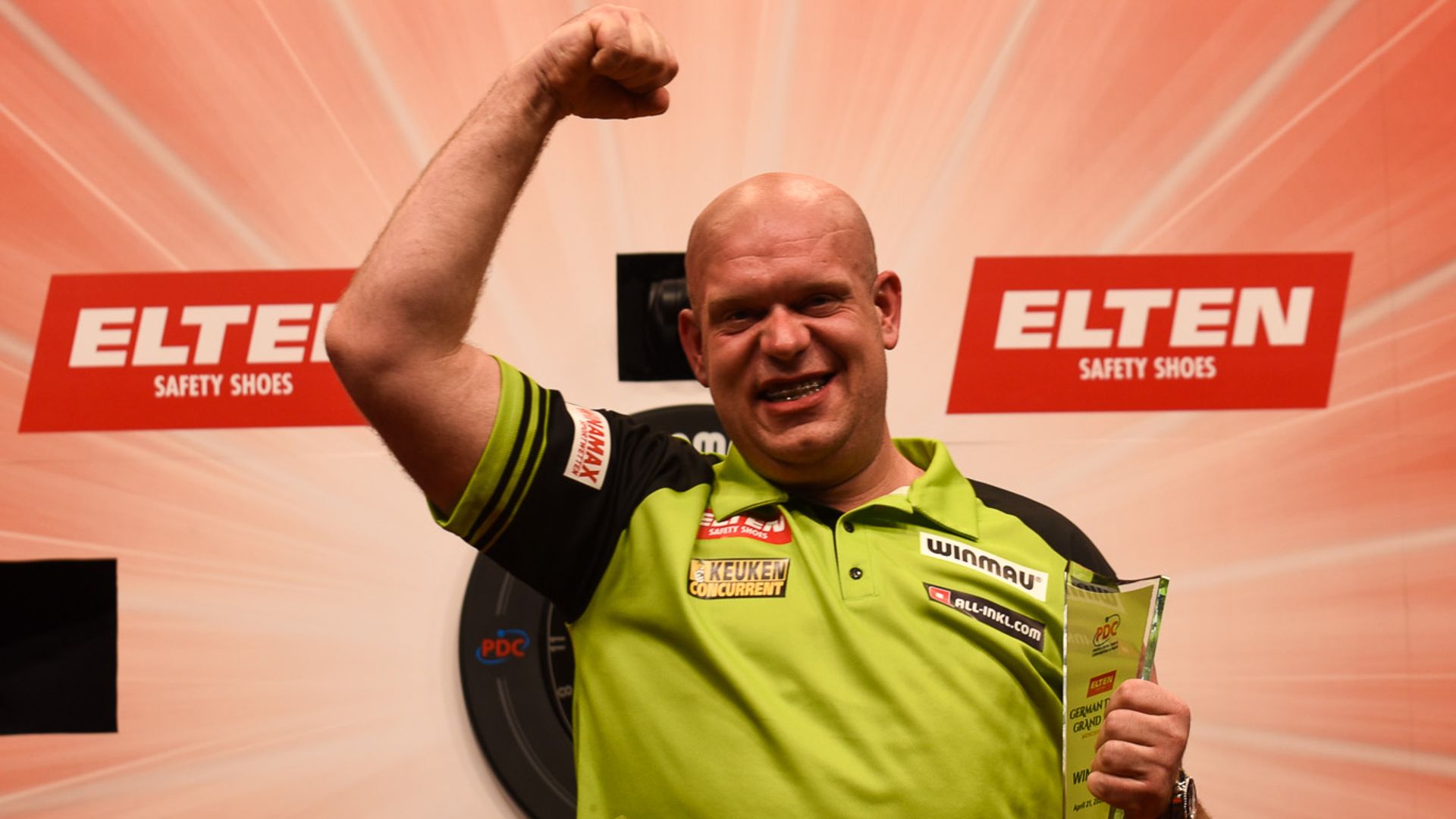 Perfect Van Gerwen returns to winning ways at German Darts Grand Prix