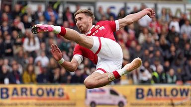 Sam Smith doubles Wrexham's lead against Charlton