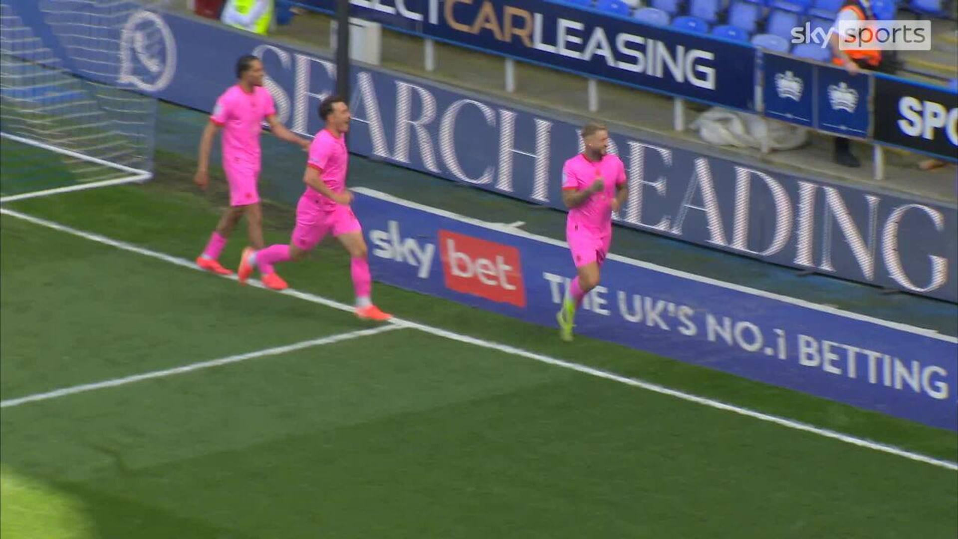 'Their task just got harder!' | Barnsley open the scoring against Reading
