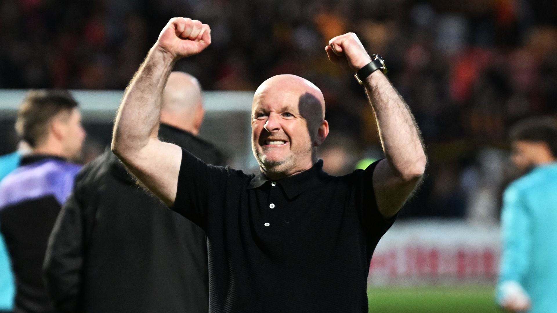 Livingston boss Martindale agrees new deal until 2027
